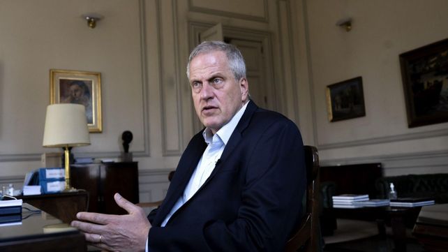 El ministro de Educación se refirió al debate santafesino sobre la repitencia y se mostró a favor de la evaluación por trayectos.