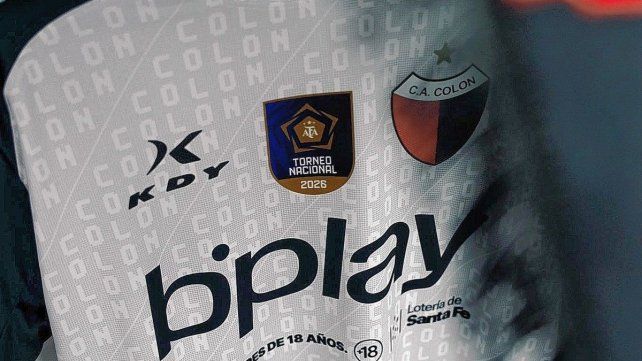 Colón alista el estreno de su nueva camiseta para la Primera Nacional