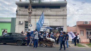 Cierre del CDR de Paraná: trabajadores protestaron contra los despidos