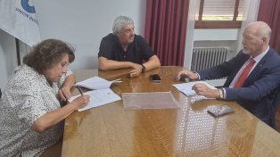 Sergio Romero (UDA), Sara García (AMET) y Fabian Felman CEA