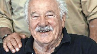 Murió Juan Elmo Moyano, histórico médico de Los Pumas, tras un accidente en Punta del Este.