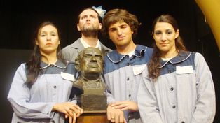 Del aula a las tablas: Señorita... le Tocó el Acto