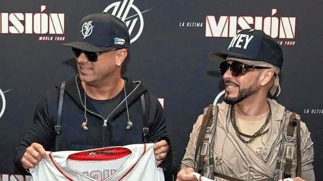 Wisin y Yandel compraron un equipo