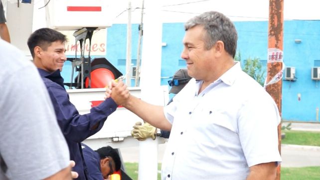 In situ. El presidente comunal Antonio Fiorenza supervisó el inicio de las obras.&nbsp;