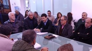 Según la oposición