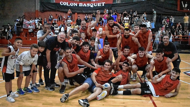 Colón abrochó su retorno a la zona A1 del Torneo Oficial