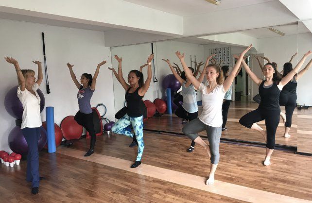 Mirta de Fussi ofrece YOGA TOTAL®