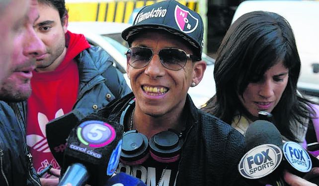 Feliz. Sarmiento llegó sonriente a la revisión médica.