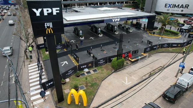 YPF y McDonalds. Inauguraron su primera alianza estratégica en Vicente López.