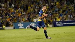 Tomás OConnor inicia el festejo tras el golazo que convirtió en el inicio del complemento, el gol del triunfo.