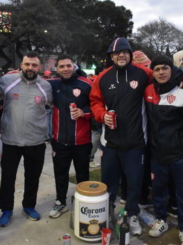 La pasión de Unión ya se vive: todo el color de la previa en el 15 de Abril