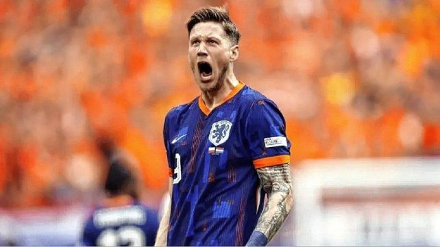 Wout Weghorst&nbsp;ingresó a los 80 y a los ¡83! marcó el gol de la victoria.