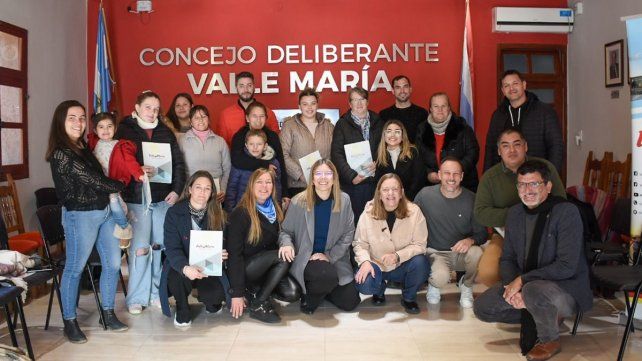 Emprendedores de la ciudad de Valle María recibieron microcréditos del gobierno provincial.&nbsp;