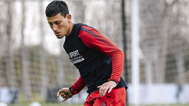 La diferencia entre lo que ofrece Racing y lo que pretende Colón es muy poca y por eso confían en que Tomás Chancalay jugará en la Academia.