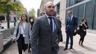 Guzmán: Renunciar como ministro fue la decisión más dolorosa de mi vida