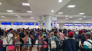 Varados en otro país