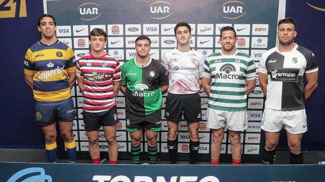 Santa Fe Rugby (segundo desde la izquierda) estuvo representado por el apertura Lucas Fertonani.