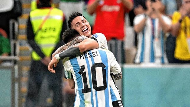 Enzo Fernández entró en el segundo tiempo y con un golazo selló la victoria de Argentina frente a México.