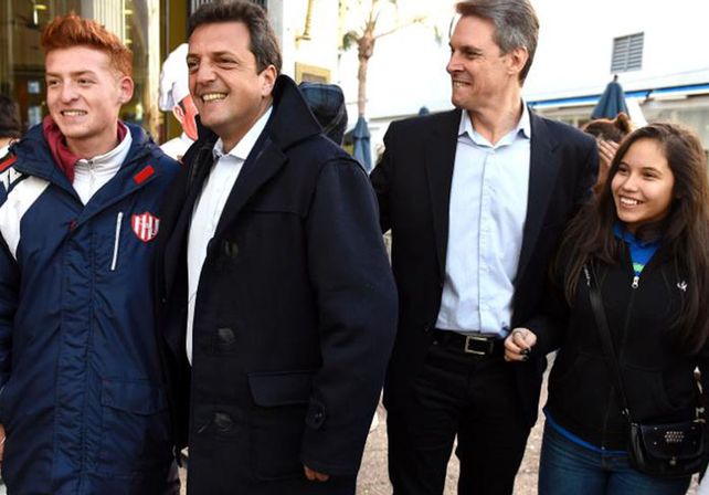 En la Peatonal. Massa y Grandinetti