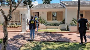 Allanaron la casa de la mujer que habría hecho la amenaza de bomba en la concesionaria en Rafaela