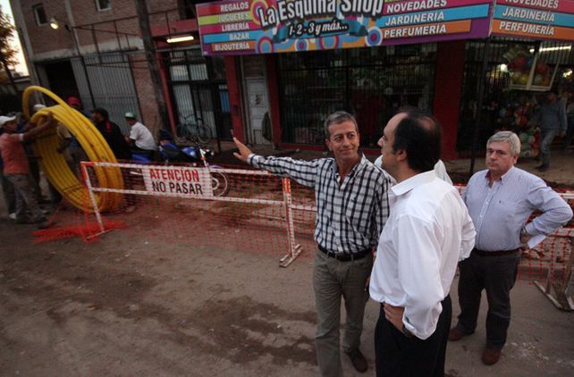 Gas natural: avanzó un 40 % la tercera etapa en barrio Los Angeles