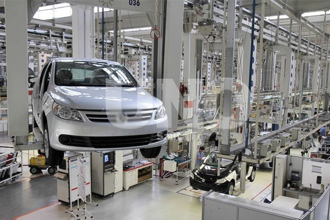 En 2012, el parque automotor local sumó en total 7.800 0Km
