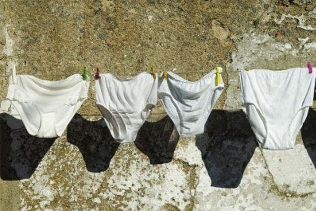 Para ahorrar agua piden cambiar de ropa interior cada cuatro días