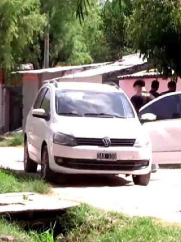 Mujer fue engañada por presuntos secuestradores y entregó 800 mil pesos, dólares y euros