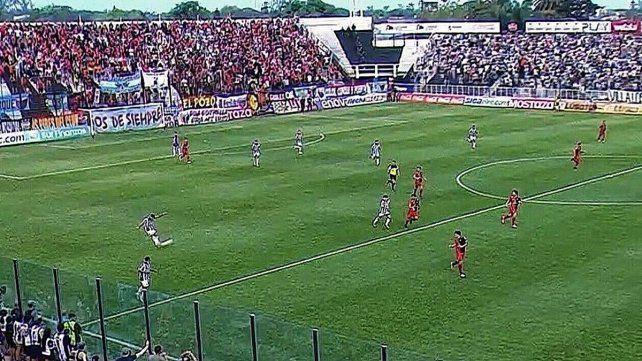 Colón podrá llevar hinchas a Chaco y no irá televisado Colón podrá llevar hinchas a Chaco y no irá televisado