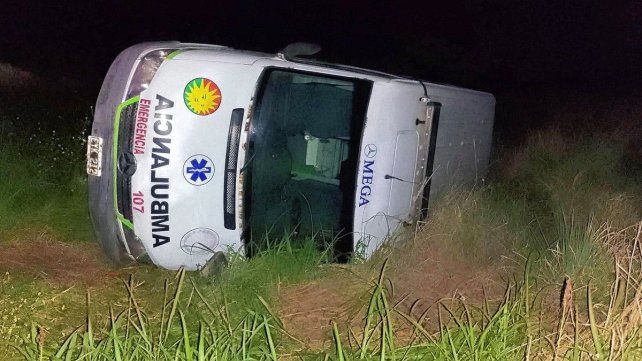 La ambulancia pertenece al hospital Infantil de Santa Elena.