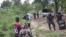 Una joven de 15 años fue hallada asesinada en un paraje rural de la ciudad de Salvador Mazza en la provincia de Salta. Una joven de 15 años fue hallada asesinada en un paraje rural de la ciudad de Salvador Mazza en la provincia de Salta.