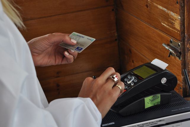 Cuidado. Desde la Defensoría del Pueblo aconsejaron chequear con detenimiento los resúmenes de cuentas.