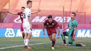 Lautaro Acosta y su bronca con los hinchas de Lanús: No sé porque la gente no me ovaciona.