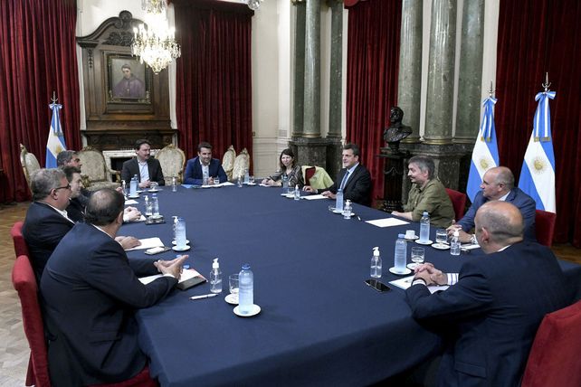 Subsidios. Massa y Kirchner