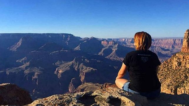 Una foto fatal: subió la toma a Instagram justo antes de tropezar y caer al vacío