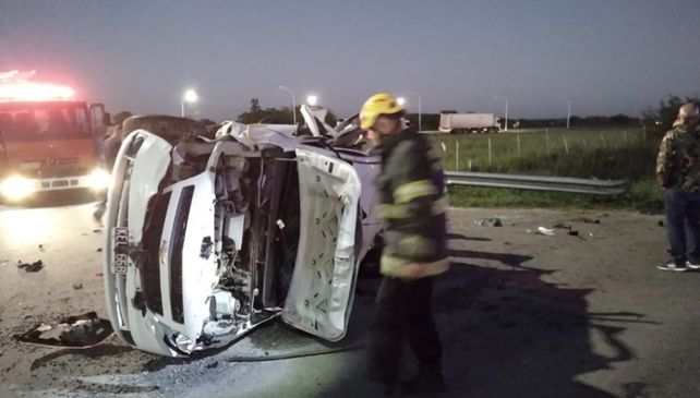 El siniestro vial se registró este sábado en horas de la madrugada en el kilómetro 22 de la autopista Rosario-Santa Fe.&nbsp;