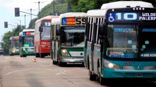 Las diferencias en los precios de los colectivos de Santa Fe y Buenos Aires