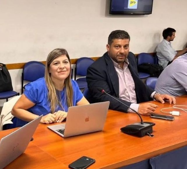 Razzini y Chumpitaz dejaron la bancada del PRO.