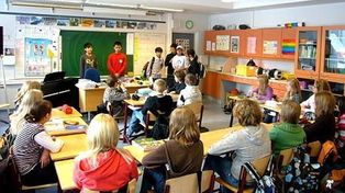 Educación aumenta un 15% el pago del plan asistencia perfecta a los docentes