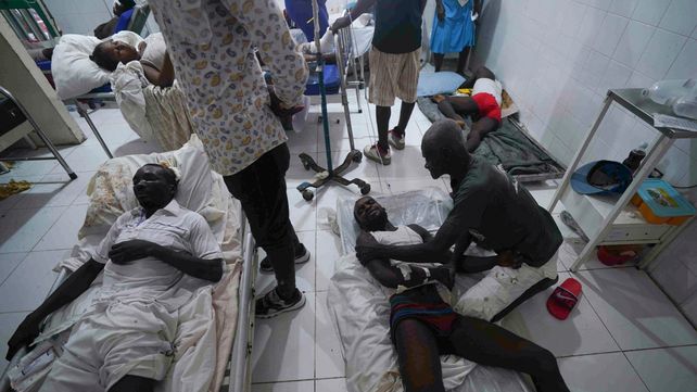 Suman casi 1.500 las muertes por el terremoto de Haití, que ahora sufre un ciclón tropical