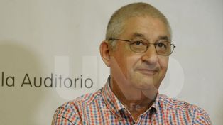 Paenza: “Seguimos enseñando como si no hubiera escuadras”