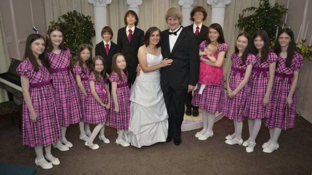 Se declaró inocente la pareja que encerró y encadenó a sus 13 hijos en California