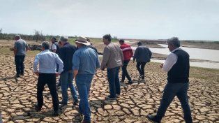 La bajante del Río Paraná pone el riesgo el suministro de agua potable en Victoria.