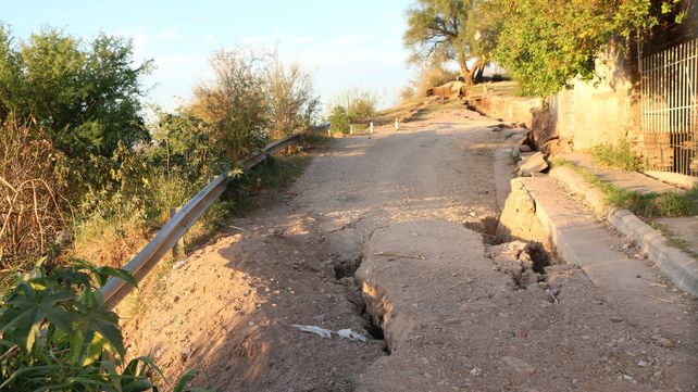 Afectados. Hay habitantes que se resisten a abandonar sus casas a pesar del peligro.