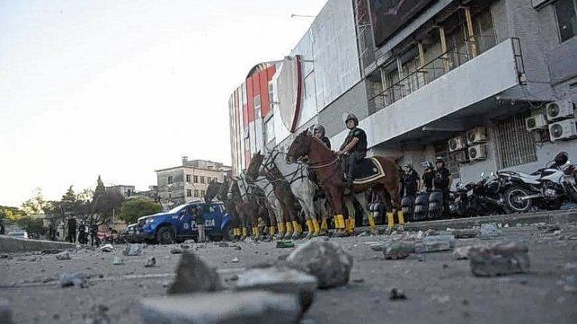 La Agrupación Glorioso 89 responsabiliza a la CD de Unión por los incidentes después del partido contra Lanús.