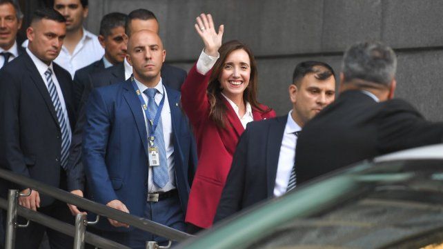 Victoria Villarruel convocó a tratar el DNU y generó malestar en la Casa Rosada.