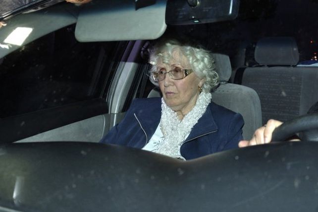 La madre de la Presidente y Alicia Kirchner la visitaron en la clínica