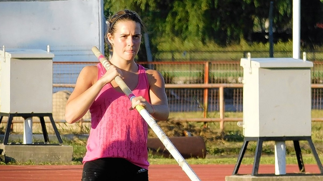 La santafesina Josefina Brunet participará en la prueba de salto con garrocha en el Provincial de Mayores.