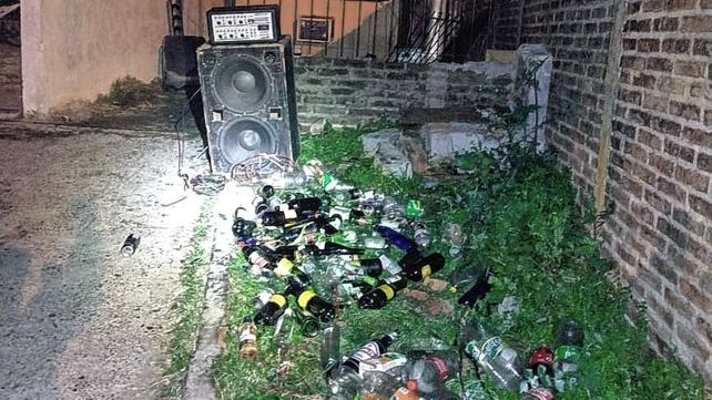 Paraná: en pocas horas la misma casa fue escenario de dos fiestas clandestinas