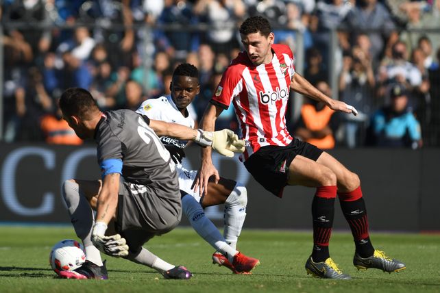 Gimnasia logró un agónico empate en el clásico ante Estudiantes